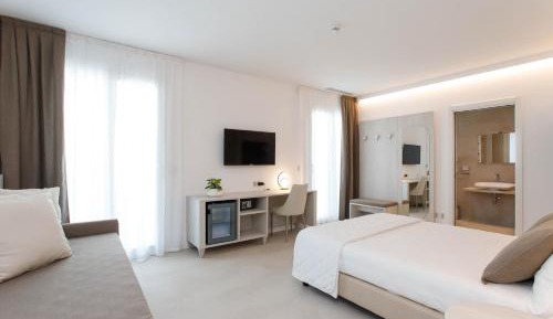 Junior Suite with Terrace