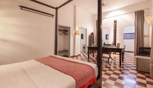 Suite with Garden View