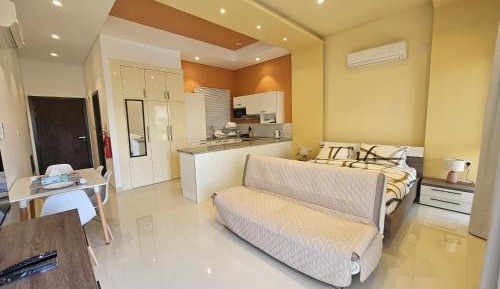 King Studio with Sofa Bed