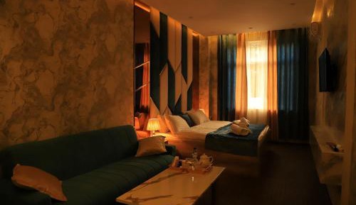 Large Double Room
