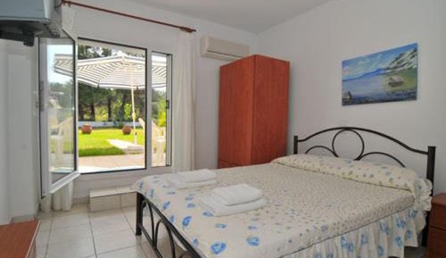  Studio (2 Adults) - Ground Floor