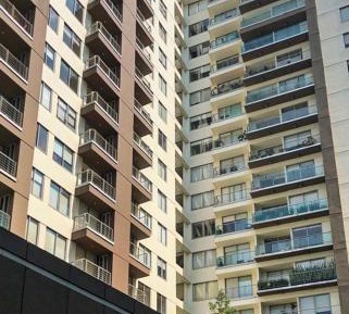 Three-Bedroom Apartment with Balcony