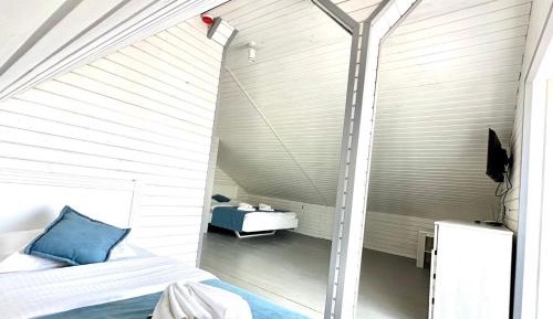 Triple Room with Balcony