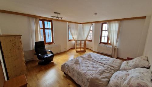 Apartment with Lake View
