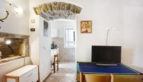 Superior One-Bedroom Apartment