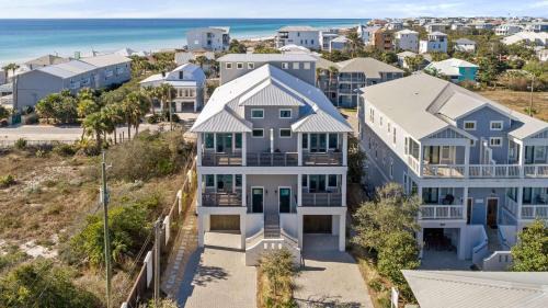 Five-Bedroom Holiday Home