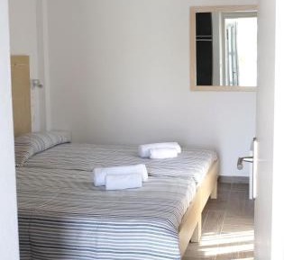 Studio (2 Adults)