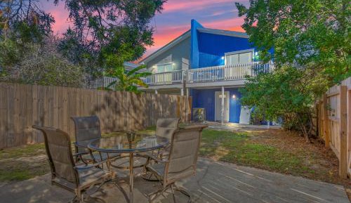 Three-Bedroom Townhouse