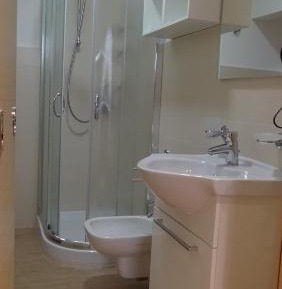 One-Bedroom Apartment - Split Level