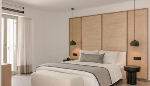 Deluxe Suite with Sea View
