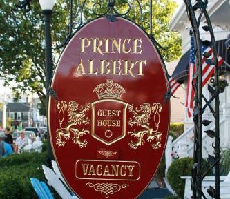 Queen with Private/Large Hallway Bathroom #6