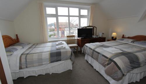 Family Room (2 Adults + 2 Children) - Second Floor