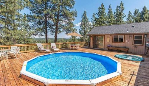 Three-Bedroom Holiday Home 