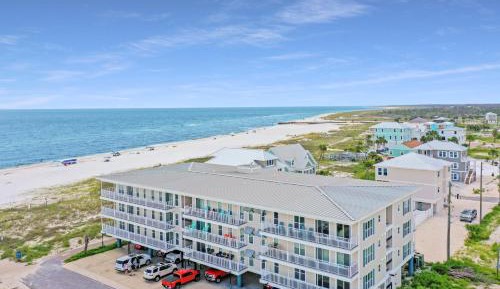 Two-Bedroom Apartment - Oceanfront 