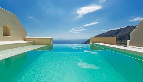 Honeymoon Suite with Outdoor Heated Plunge Pool 