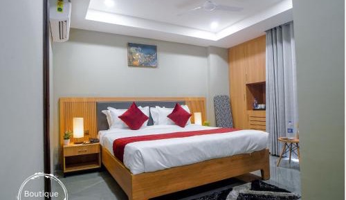 Deluxe Double Room with Balcony
