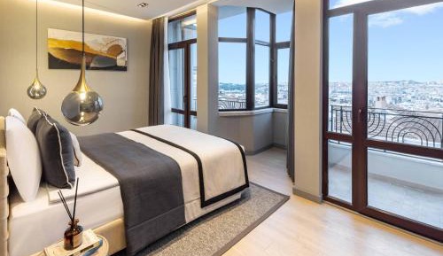 Luxury Deluxe Room with Sea View