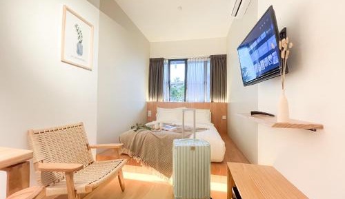  Deluxe Room with Shared Bathroom