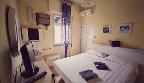 Quadruple Room with Terrace