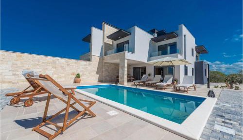 Four-Bedroom Holiday Home