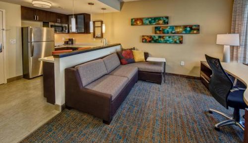 King Studio with Sofa Bed