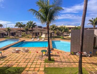 Apartment with Pool View 