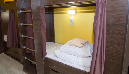 Bed in 8-Bed Mixed Dormitory Room