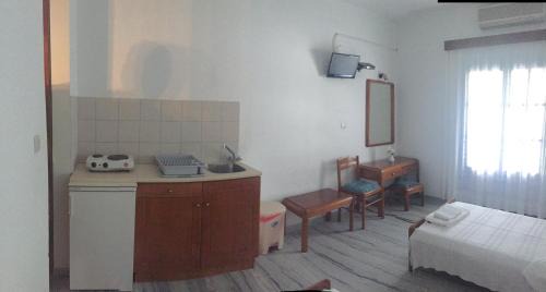 Studio with Garden View (2 - 3 Adults)