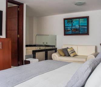 Suite with Spa Bath
