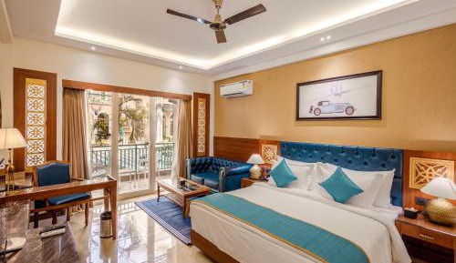 Deluxe King Room