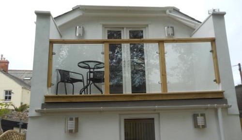Apartment with Balcony