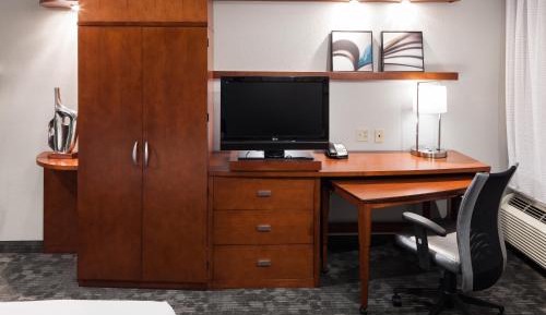 King Room with Sofa Bed - Hearing Accessible