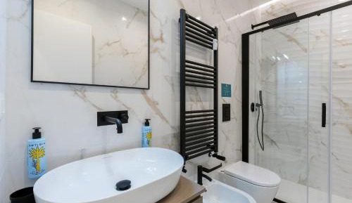 One-Bedroom Apartment - Via Volturno 31
