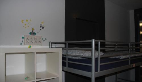 Bunk Bed in 8-Bed Mixed Dormitory Room