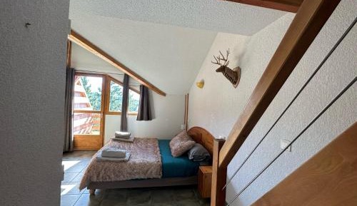 Family Room with Mountain View