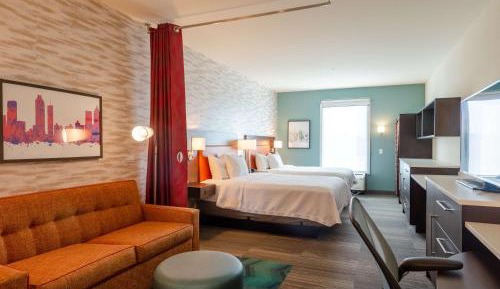 Queen Studio with Two Queen Beds - Non-Smoking