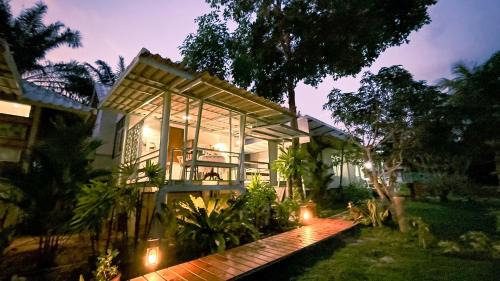 Deluxe Villa - Garden Home