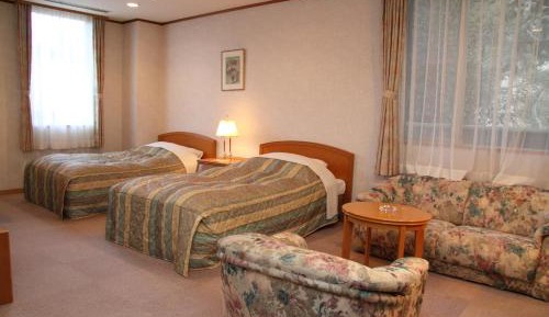 Standard Twin Room (check-in until 18:00)