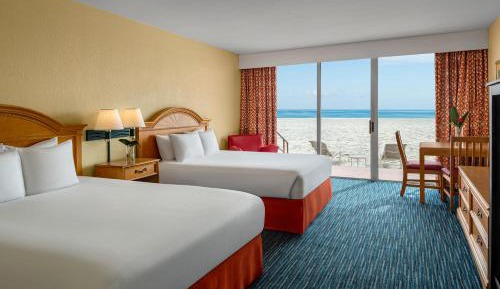 Beachfront Deluxe Queen Room with Two Queen Beds with Balcony