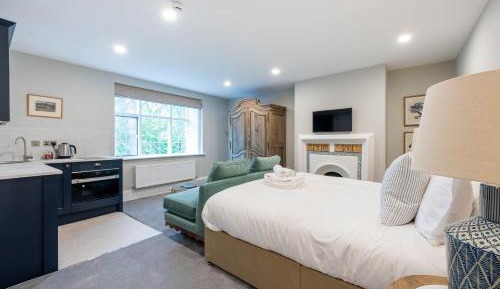 Superior King Suite