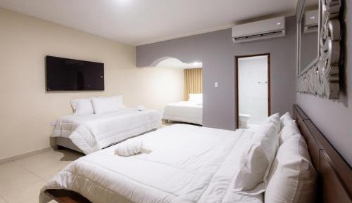 Deluxe Family Room