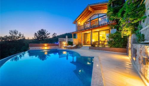 One-Bedroom Villa