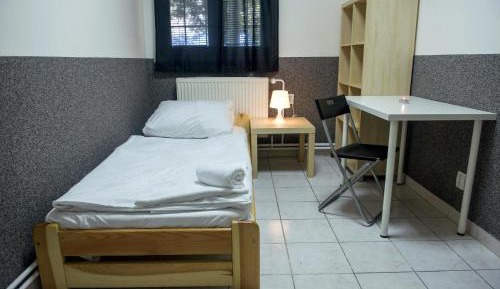Single Room with Shared Bathroom