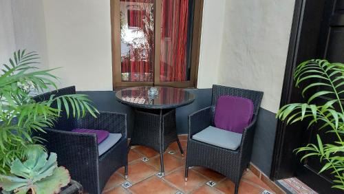 Superior One-Bedroom Apartment