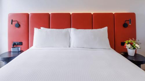 One Bedroom Valley View Suite