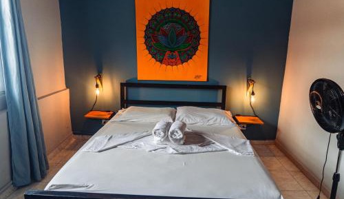 Queen Room with Shared Facilities