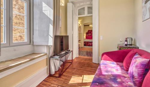 King Suite with Pool View