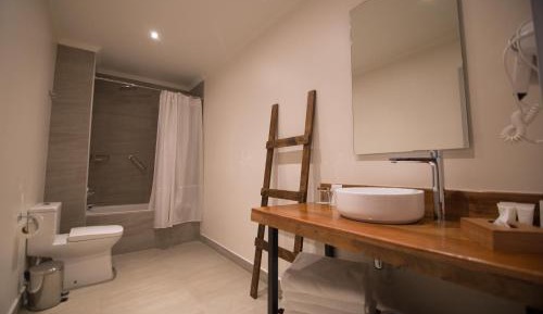 Suite (4 Adults)