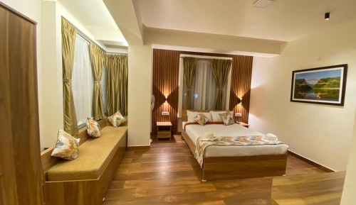 Queen Room