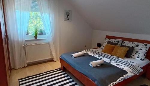 Three-Bedroom Apartment with Balcony